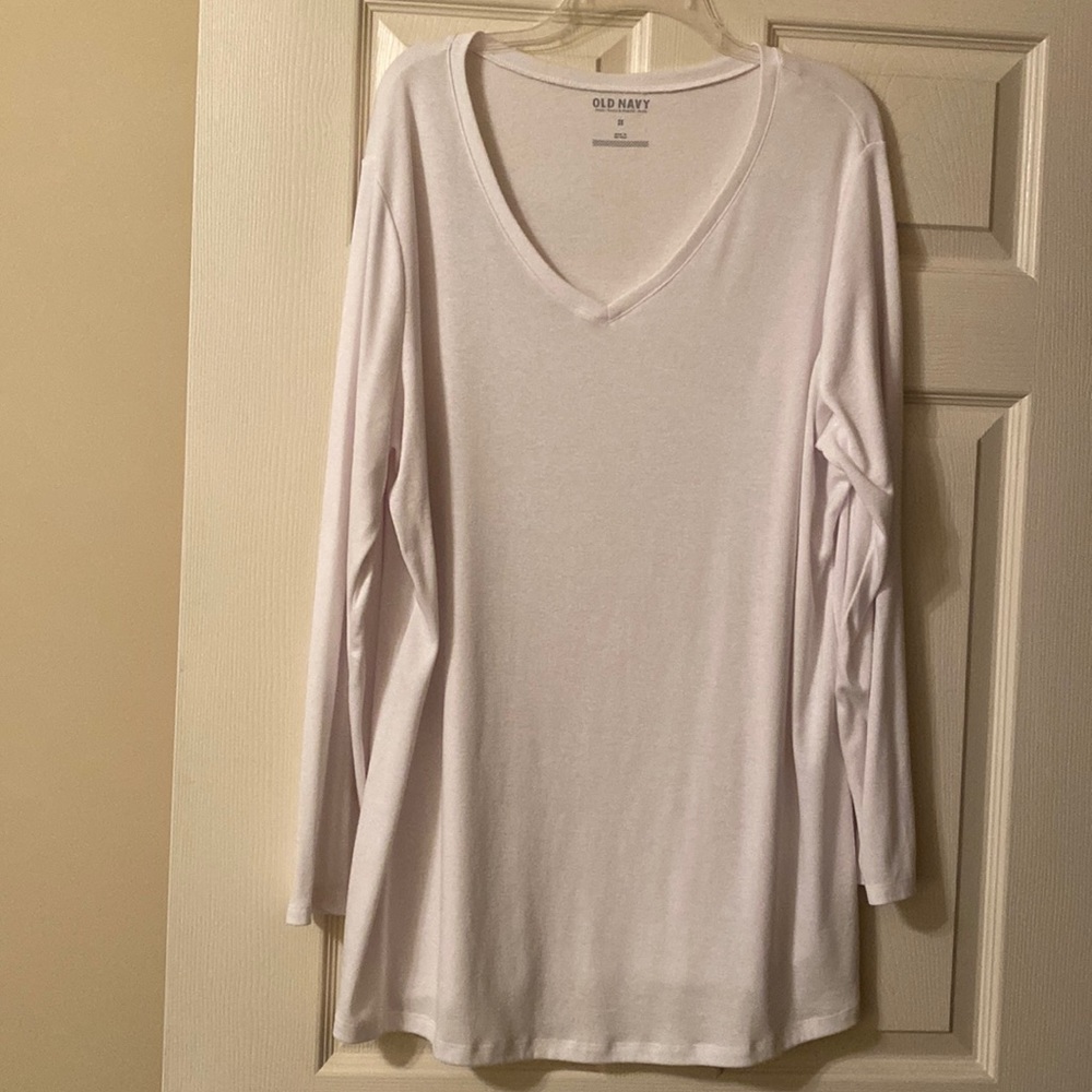 Brand new Old Navy long-sleeve V-neck top